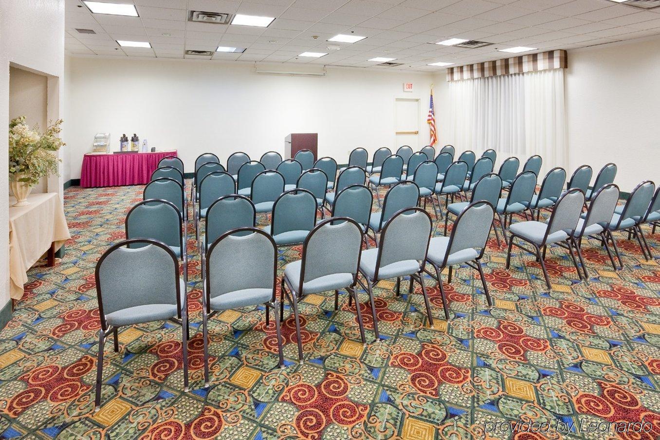 Hotel Baymont By Wyndham East Windsor Bradley Airport Facilidades foto